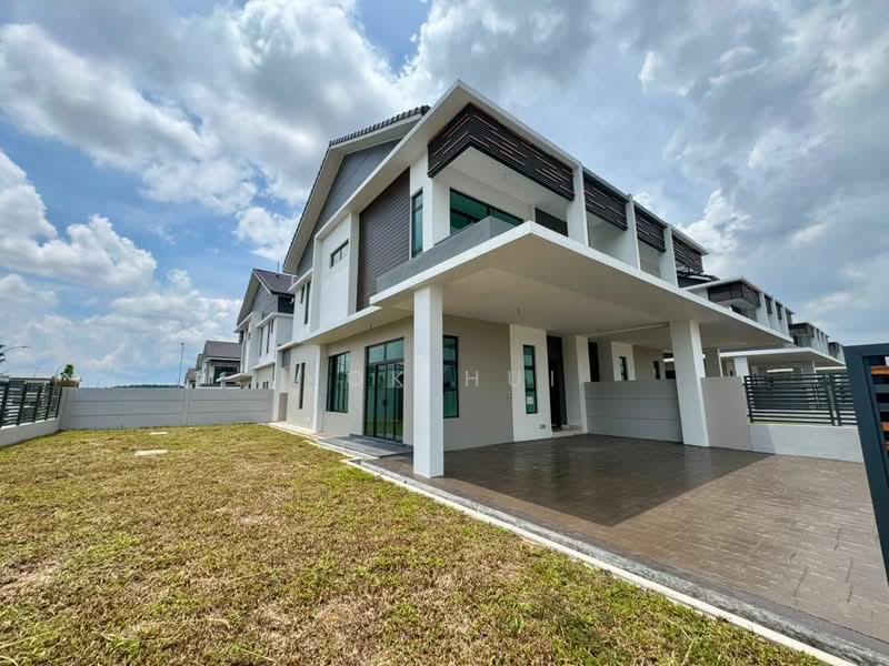 Cluster House for Sale in Taman Impian Emas (Skudai) - Kok Hui - Exterior - PropertyGuru.com.my