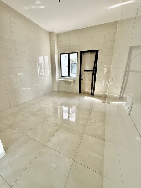 Rumah Teres 2 Tingkat untuk Dijual di Telok Panglima Garang (Selangor) - Mala Palanisamy - PropertyGuru.com.my
