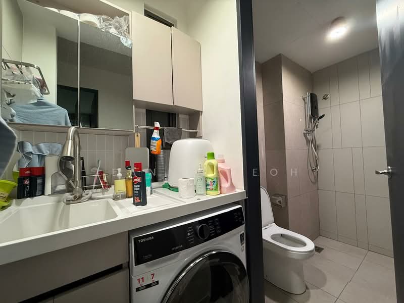 Service Residence for Sale at Kenwingston Platz - Jeannie Teoh - Bathroom - PropertyGuru.com.my