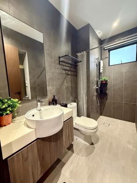 Service Residence for Sale at Astoria Ampang - Nur Alia Omar - Bathroom - PropertyGuru.com.my