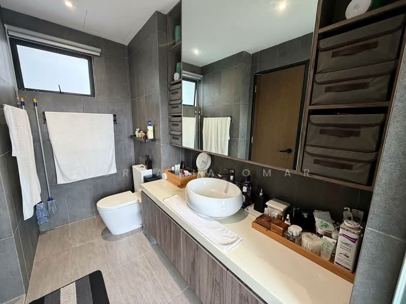 Service Residence for Sale at Astoria Ampang - Nur Alia Omar - Bathroom - PropertyGuru.com.my