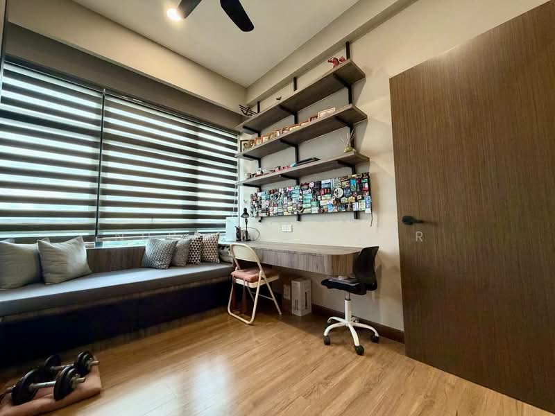 Service Residence for Sale at Astoria Ampang - Nur Alia Omar - Study - PropertyGuru.com.my