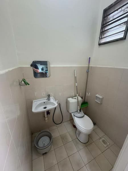 2-storey Terraced House for Rent in Austin (Johor Bahru) - Tony Lim - Bathroom - PropertyGuru.com.my