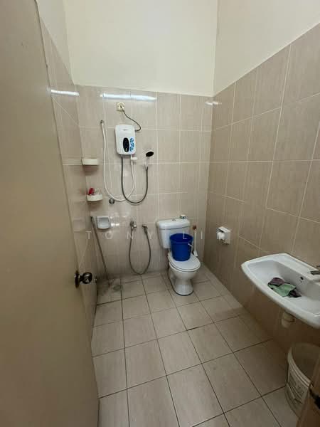 2-storey Terraced House for Rent in Austin (Johor Bahru) - Tony Lim - Bathroom - PropertyGuru.com.my