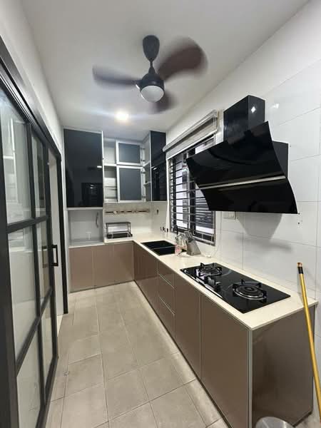 2-storey Terraced House for Rent in Austin (Johor Bahru) - Tony Lim - Kitchen - PropertyGuru.com.my