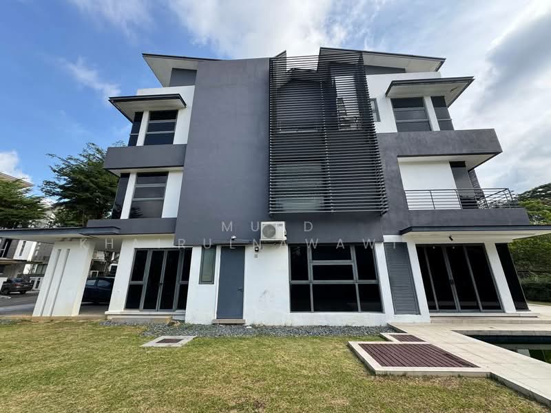 Semi-Detached House for Sale in Putrajaya (Putrajaya) - Muhd Khairulnawawi Kamaruddin - Exterior - PropertyGuru.com.my