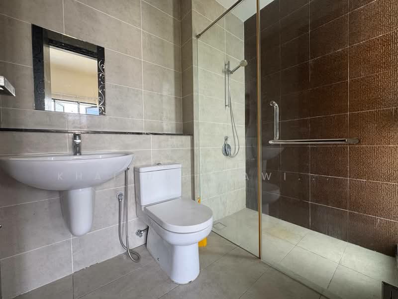Semi-Detached House for Sale in Putrajaya (Putrajaya) - Muhd Khairulnawawi Kamaruddin - Bathroom - PropertyGuru.com.my