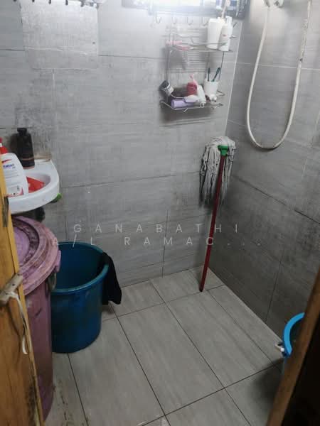 Pangsapuri untuk Dijual di Taman Bunga Negara - Ganabathi A/L Ramachandran - Bathroom - PropertyGuru.com.my