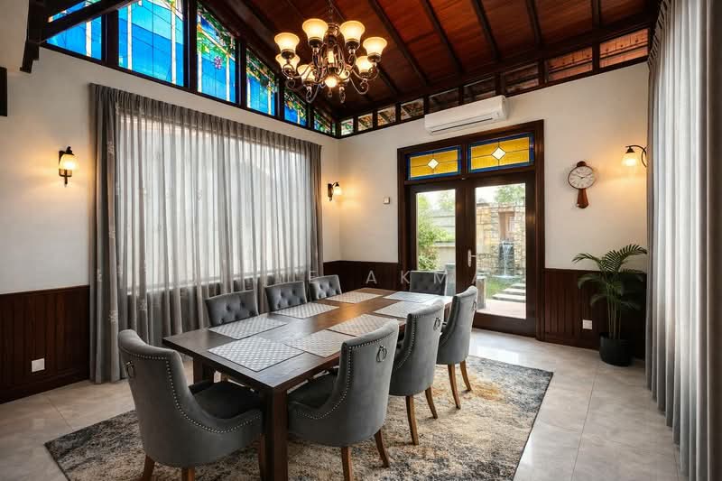 Rumah Banglo untuk Dijual di Bandar Baru Bangi (Selangor) - Dinie Akmal - Dining Room - PropertyGuru.com.my