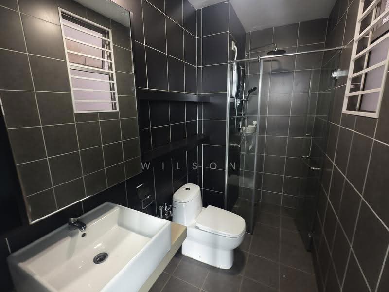 Kediaman Servis untuk Disewa di The Zizz @ Damansara North - Wilson Yap - Bathroom - PropertyGuru.com.my