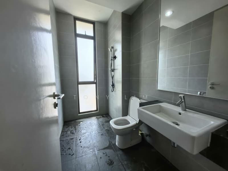 Condominium for Rent at Residensi Ledang - Tony Lim - Bathroom - PropertyGuru.com.my