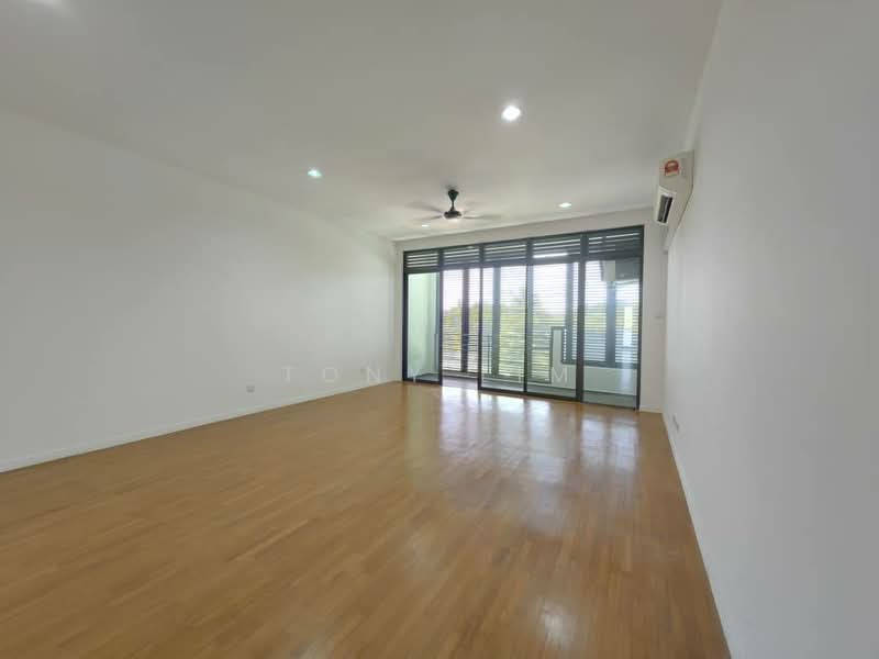 Condominium for Rent at Residensi Ledang - Tony Lim - Living Room - PropertyGuru.com.my