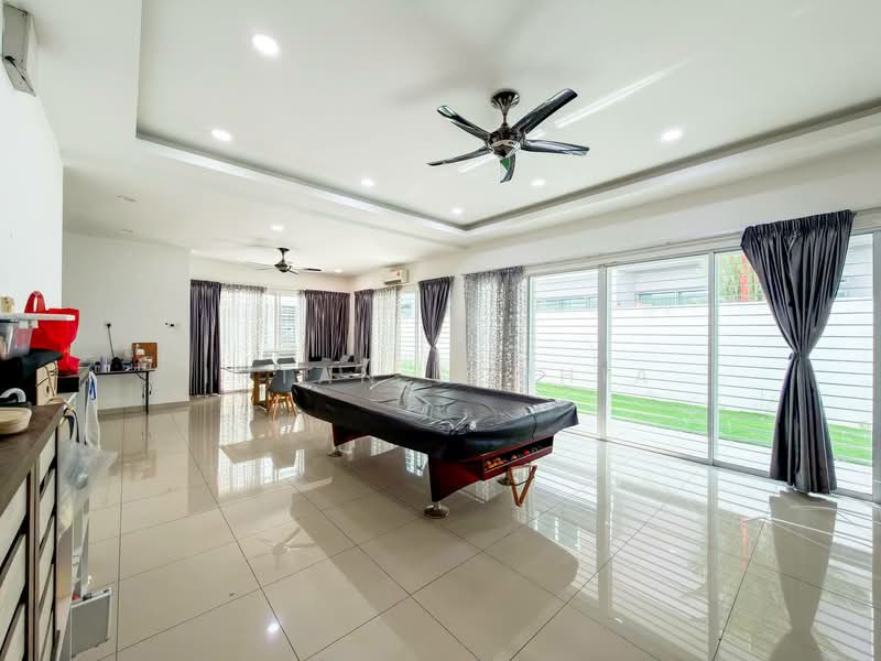 Rumah Berkembar untuk Dijual di Seksyen 11 (Kota Damansara) - Intan Sophia - Living Room - PropertyGuru.com.my