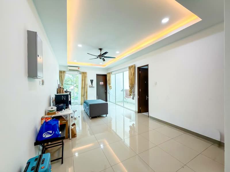 Rumah Berkembar untuk Dijual di Seksyen 11 (Kota Damansara) - Intan Sophia - Living Room - PropertyGuru.com.my