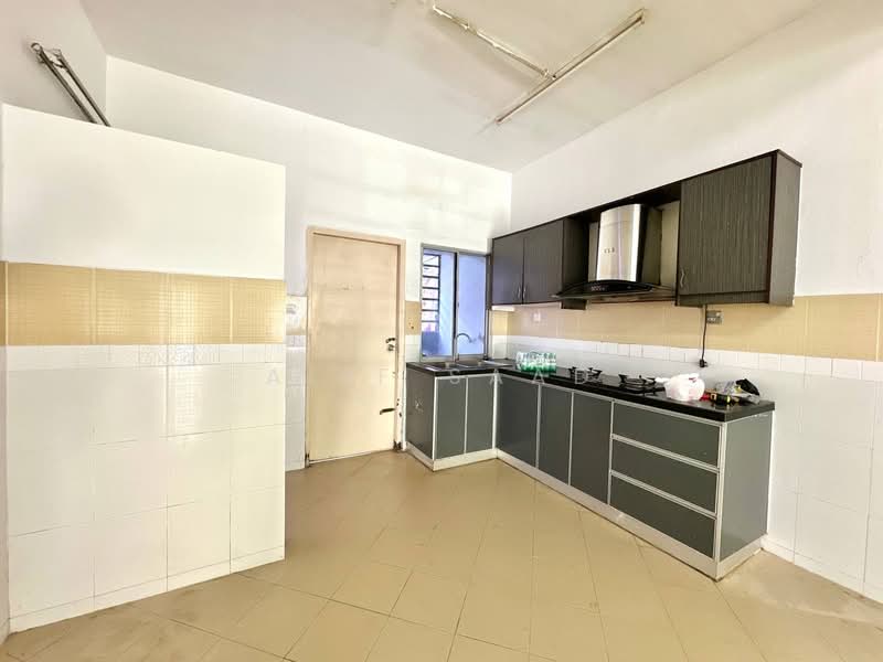 Rumah Teres 2 Tingkat untuk Dijual di Batu Arang (Selangor) - Alif Saad - Kitchen - PropertyGuru.com.my