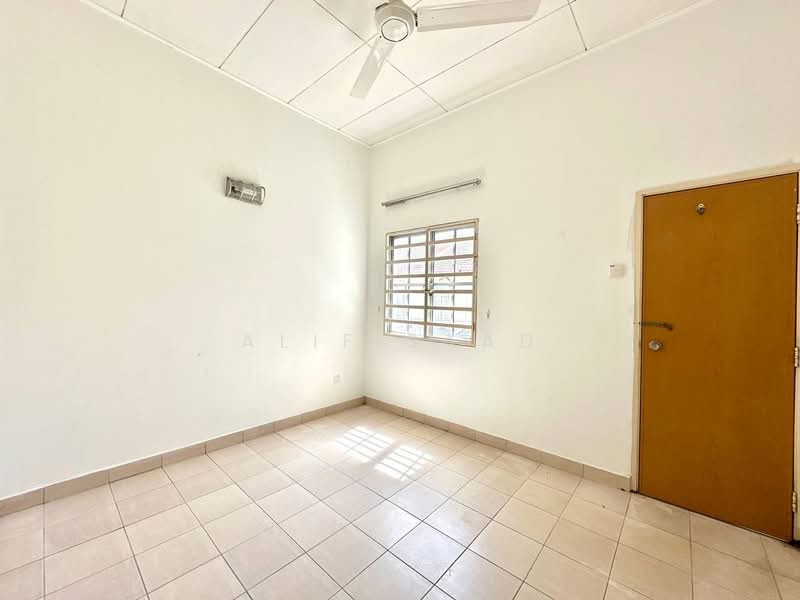Rumah Teres 2 Tingkat untuk Dijual di Batu Arang (Selangor) - Alif Saad - Interior - PropertyGuru.com.my
