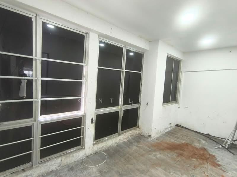 Shop / Office for Rent in Taman Sutera Utama (Skudai) - Kent Loi - Interior - PropertyGuru.com.my