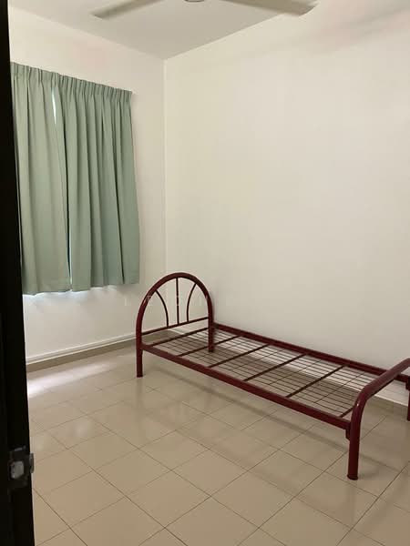Pangsapuri untuk Disewa di Taman Bukit Dumbar - Leong . - Bedroom - PropertyGuru.com.my