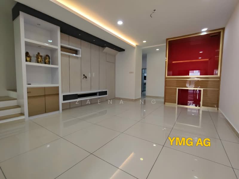Rumah Teres 2 Tingkat untuk Dijual di Bandar Bukit Raja (Klang) - Zaena Ng - Living Room - PropertyGuru.com.my