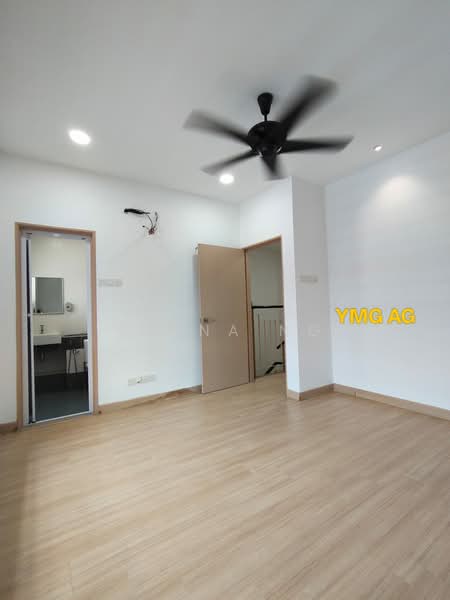 Rumah Teres 2 Tingkat untuk Dijual di Bandar Bukit Raja (Klang) - Zaena Ng - PropertyGuru.com.my