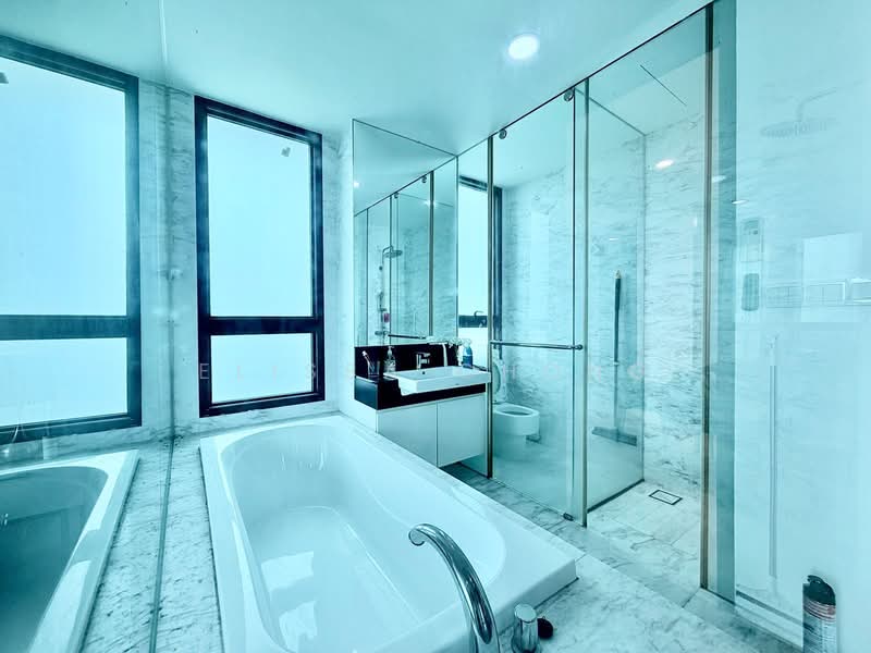 Kondominium untuk Dijual di The Marina View - Elissa Chong - Bathroom - PropertyGuru.com.my