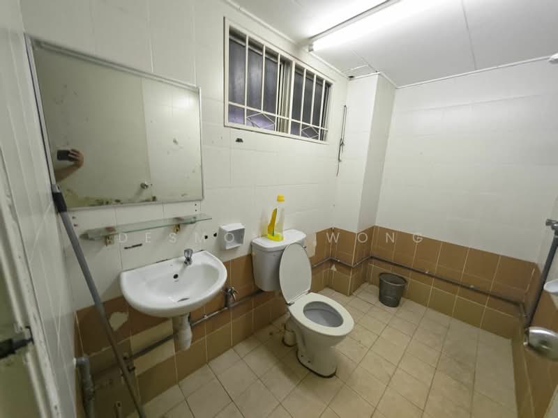 Pangsapuri untuk Disewa di Plaza Metro Prima - Desmond Wong - Bathroom - PropertyGuru.com.my