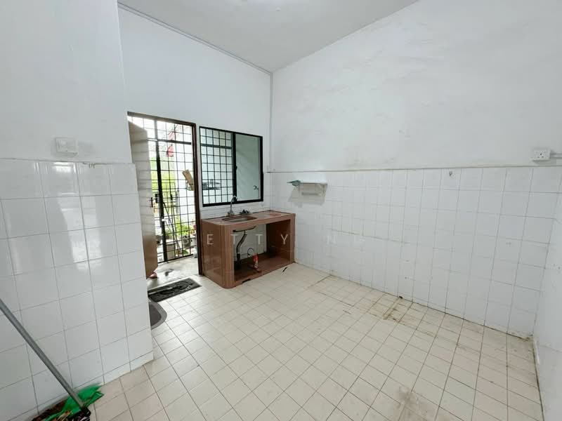 2-storey Terraced House for Sale in Taman Puteri Wangsa (Ulu Tiram) - Betty Ng - PropertyGuru.com.my
