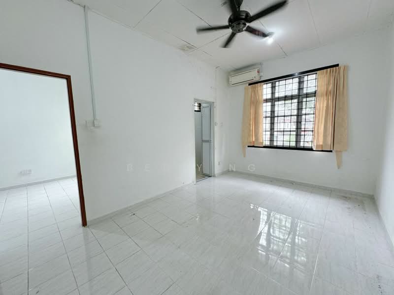 2-storey Terraced House for Sale in Taman Puteri Wangsa (Ulu Tiram) - Betty Ng - PropertyGuru.com.my
