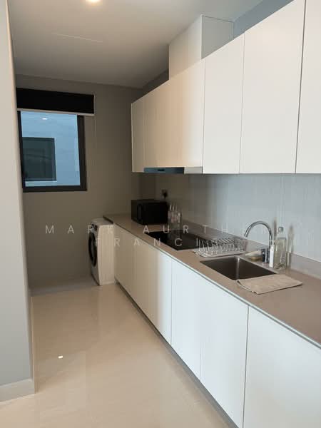 Servis Apartment untuk Dijual di Senada Residence @ KLGCC Resort - Mark Aurther Francis - Kitchen - PropertyGuru.com.my