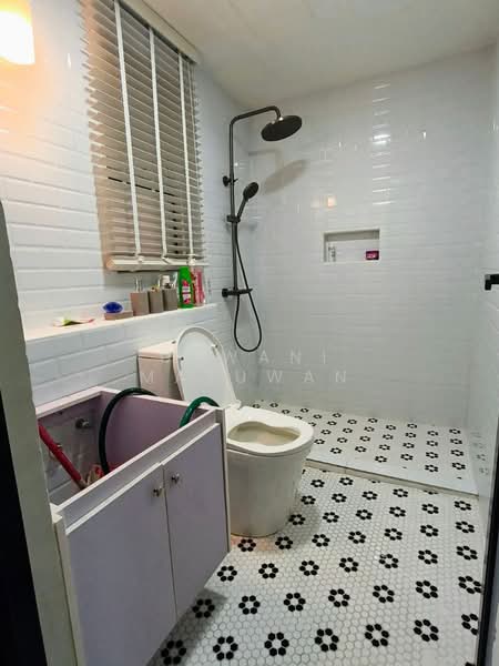 Kondominium untuk Disewa di Seri Maya Condominium - Uswani Mazuwan - Bathroom - PropertyGuru.com.my