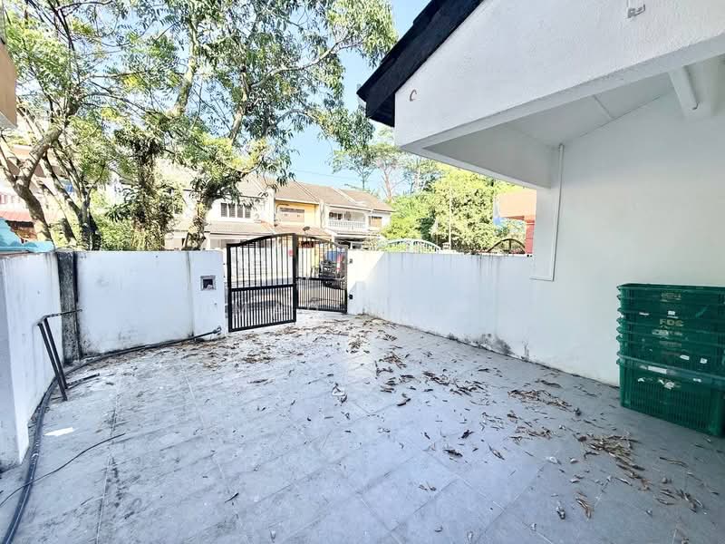 2-storey Terraced House for Sale in Taman Mesra (Shah Alam) - Ahmad Fadlee - PropertyGuru.com.my