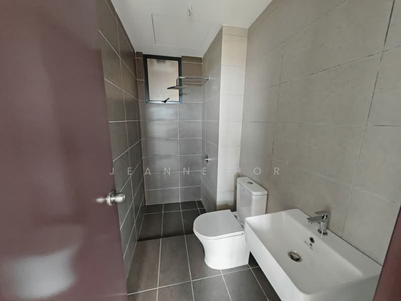 Kondominium untuk Disewa di The Jalil (Bayu Jalil) - Jeanne Hor - Bathroom - PropertyGuru.com.my