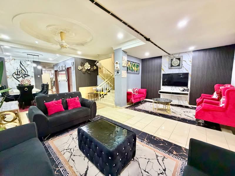 2-storey Terraced House for Sale in Taman Dato Demang (Seri Kembangan) - Ahmad Fadlee - PropertyGuru.com.my