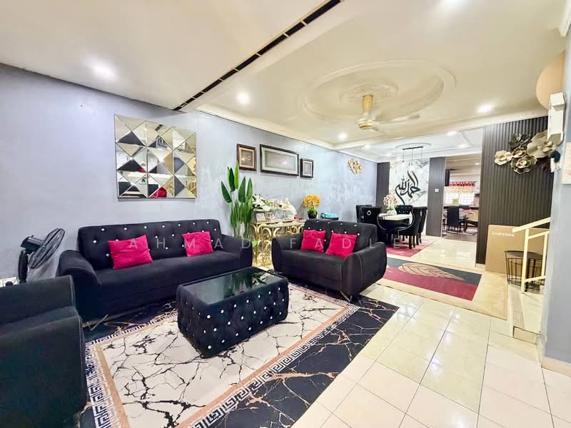2-storey Terraced House for Sale in Taman Dato Demang (Seri Kembangan) - Ahmad Fadlee - PropertyGuru.com.my