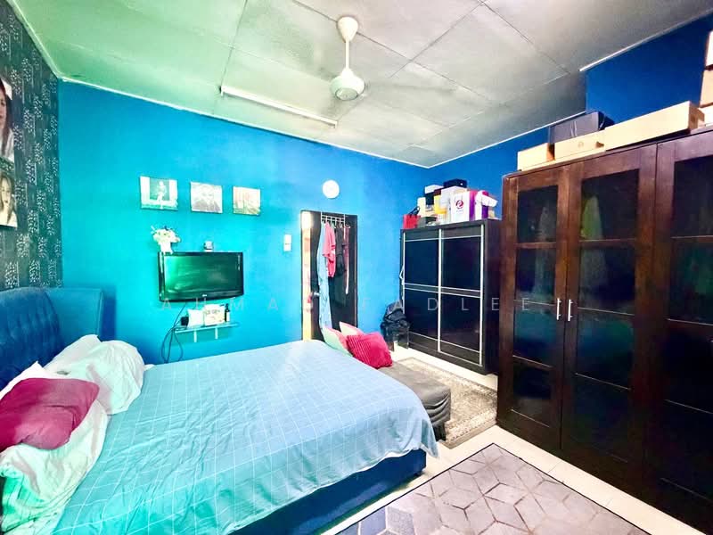 2-storey Terraced House for Sale in Taman Dato Demang (Seri Kembangan) - Ahmad Fadlee - PropertyGuru.com.my