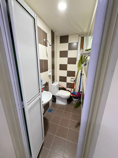 Condominium for Rent at Royale Infinity - Roy Kuak - Bathroom - PropertyGuru.com.my