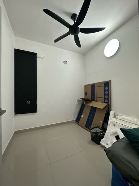 Servis Apartment untuk Disewa di Bayu Residensi - Nini Malini - 4th Bedroom - PropertyGuru.com.my