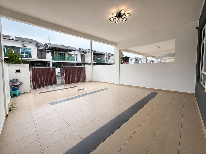 Rumah Teres 2 Tingkat untuk Dijual di Bandar Layangkasa (Pasir Gudang) - Zira . - Exterior - PropertyGuru.com.my