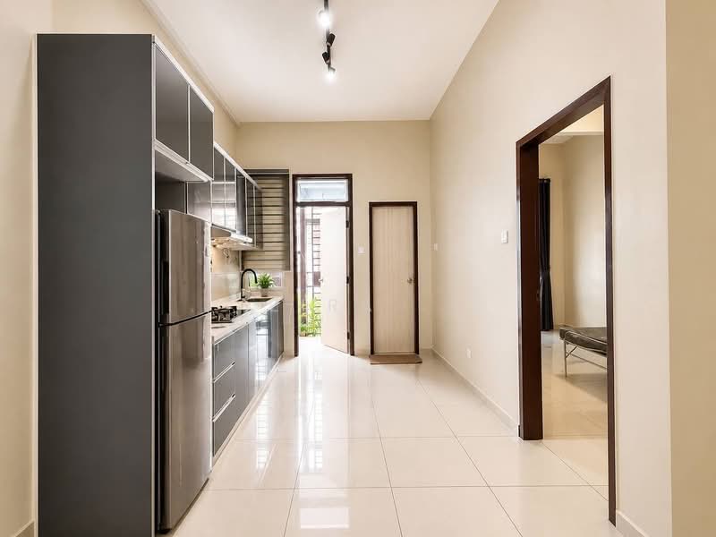 Rumah Teres 2 Tingkat untuk Dijual di Bandar Layangkasa (Pasir Gudang) - Zira . - Kitchen - PropertyGuru.com.my