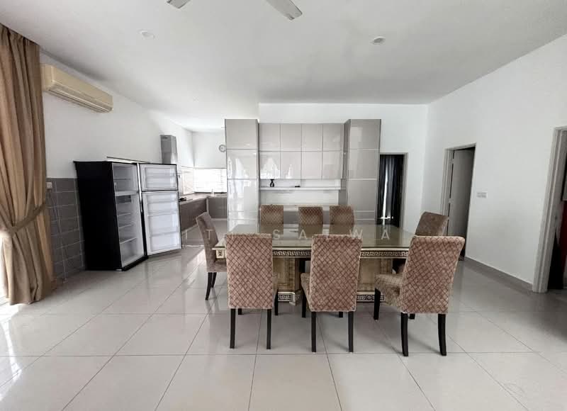 Semi-Detached House for Rent in Cyberjaya (Selangor) - Siti Salwa - Dining Room - PropertyGuru.com.my