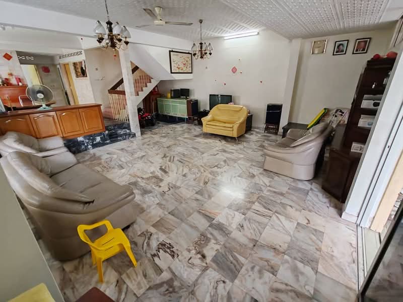 Rumah Berkembar untuk Dijual di Jalan Ipoh (Kuala Lumpur) - Cammy N - Living Room - PropertyGuru.com.my