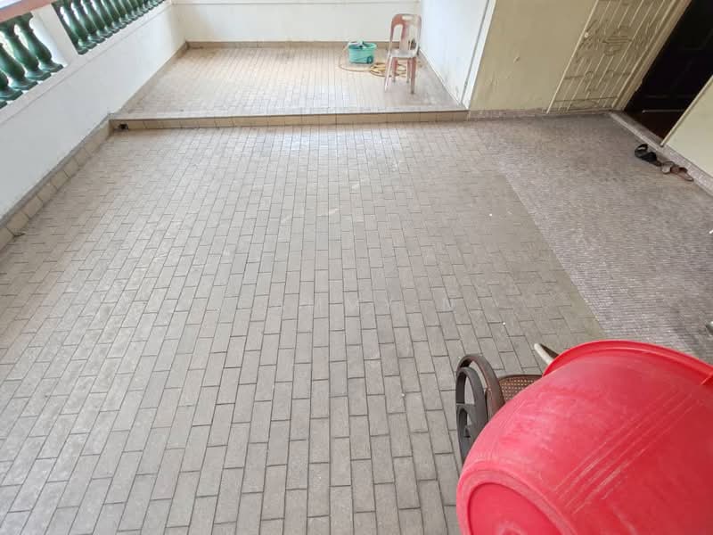 Rumah Berkembar untuk Dijual di Jalan Ipoh (Kuala Lumpur) - Cammy N - Balcony - PropertyGuru.com.my