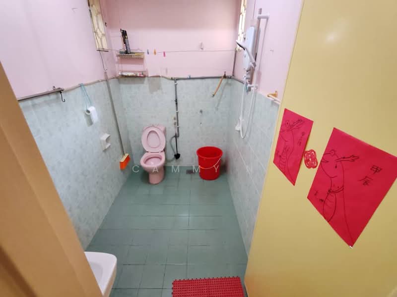Rumah Berkembar untuk Dijual di Jalan Ipoh (Kuala Lumpur) - Cammy N - Bathroom - PropertyGuru.com.my