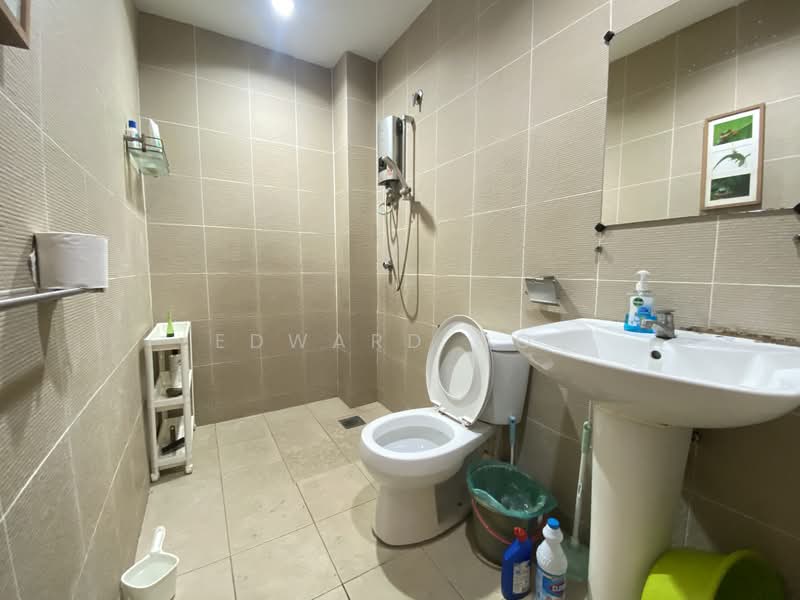 2-storey Terraced House for Rent in Taman Bukit Desa (Taman Desa) - Edward Ooi - Bathroom - PropertyGuru.com.my