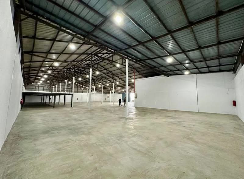 Warehouse for Rent in Nibong Tebal (Penang) - Yee Joey - Interior - PropertyGuru.com.my