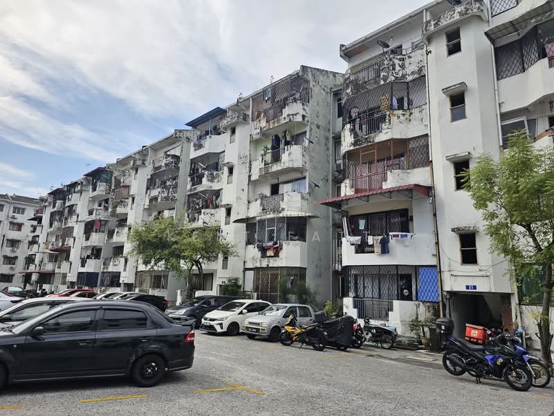 Apartment for Rent at Sri Subang Apartment - Kent Fatt - Exterior - PropertyGuru.com.my