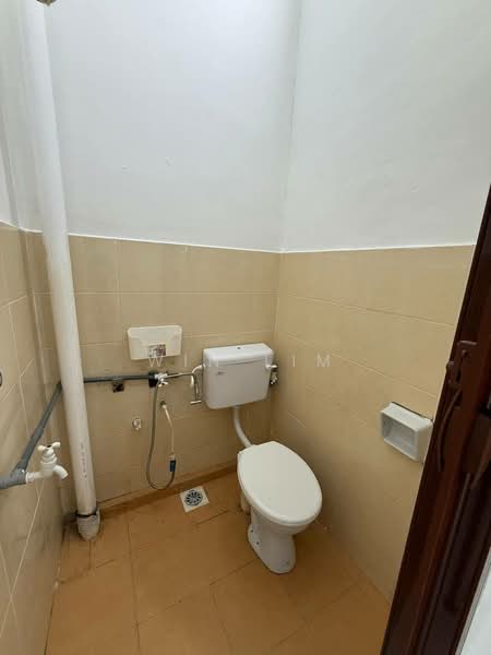 Rumah Teres 2 Tingkat untuk Dijual di Taman Scientex Pasir Gudang (Pasir Gudang) - Win Lim - Bathroom - PropertyGuru.com.my