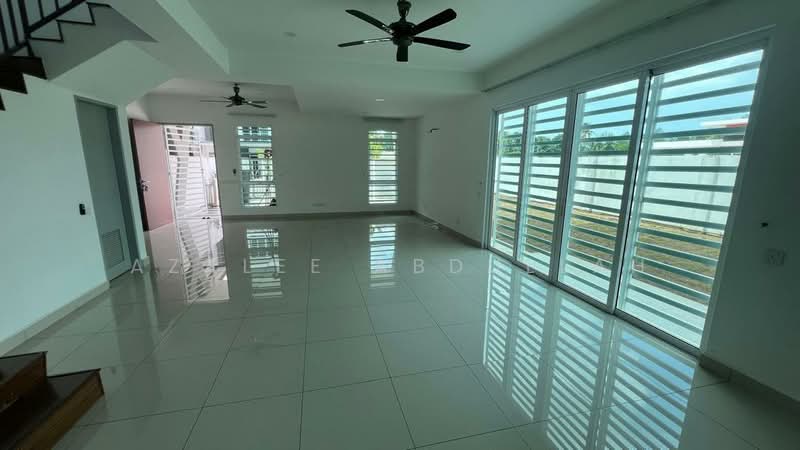 Semi-Detached House for Rent in Kuantan (Pahang) - Azalee Abdullah - Living Room - PropertyGuru.com.my