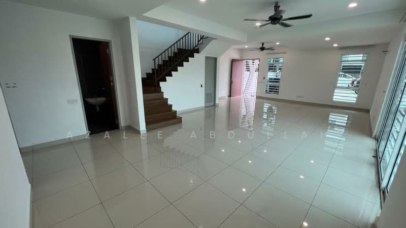 Semi-Detached House for Rent in Kuantan (Pahang) - Azalee Abdullah - Living Room - PropertyGuru.com.my