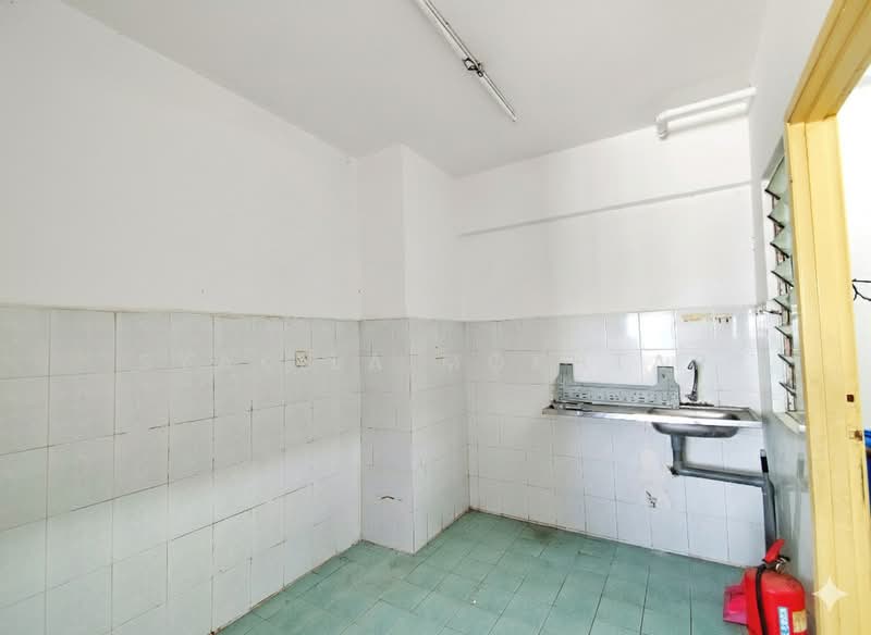 Condominium for Sale at Gurney Heights - Syakila Mokhtar - Kitchen - PropertyGuru.com.my